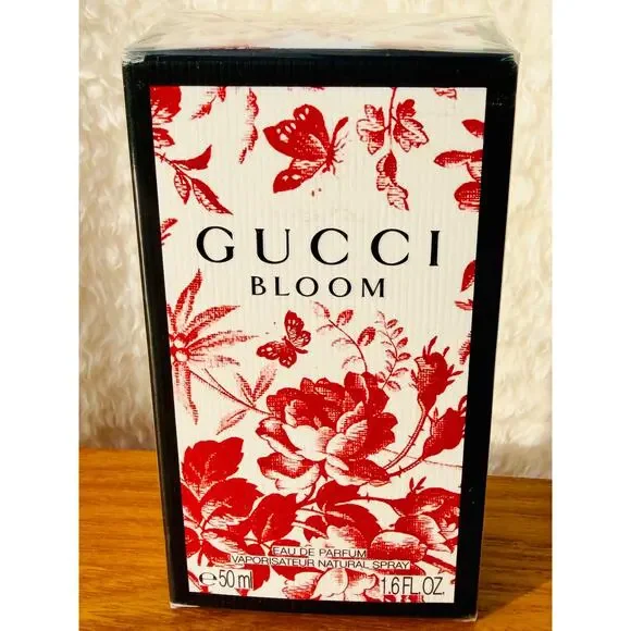 Gucci Bloom Eau de Parfum Red Floral Box – 50ml - Picture 2 of 3